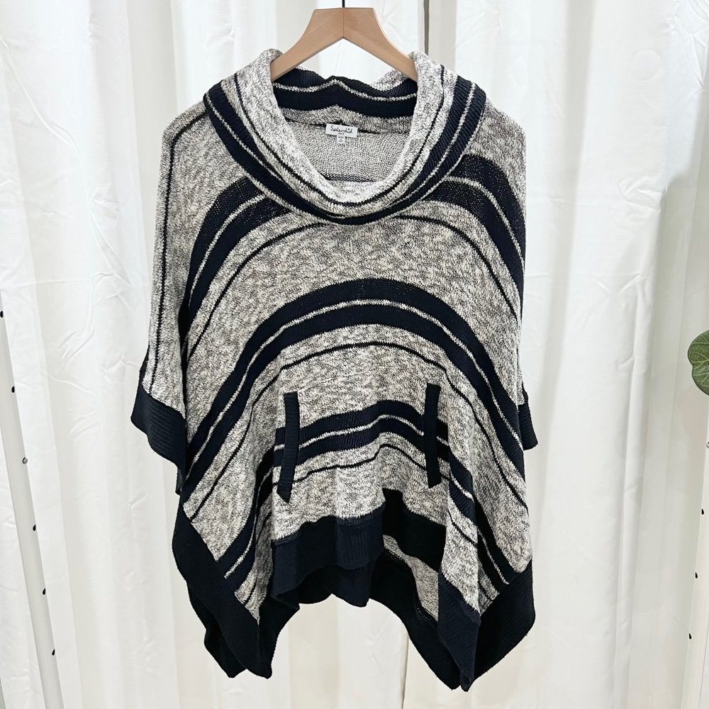 Splendid Rayon Blend Baja Stripes Capes / Poncho - XS/S Made in USA
